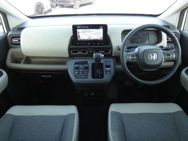 HONDA FREED e:HEV 2025