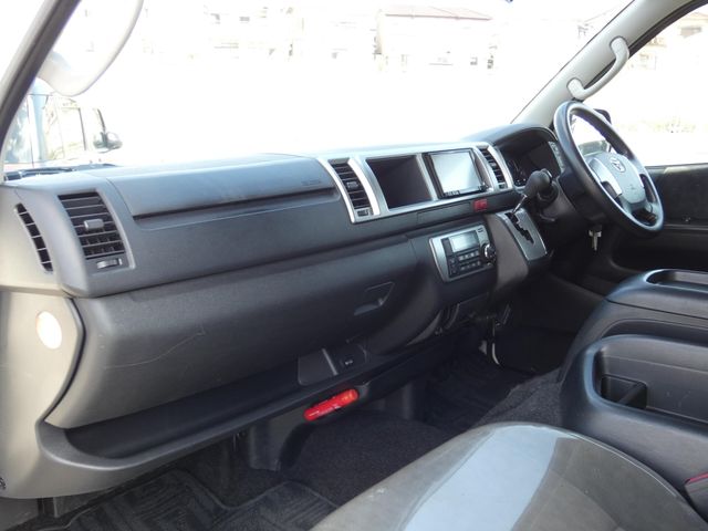 TOYOTA HIACE wagon 2016