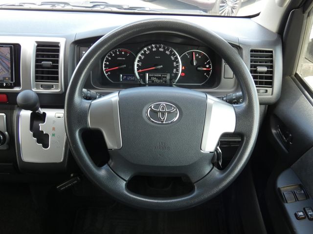 TOYOTA HIACE wagon 2016