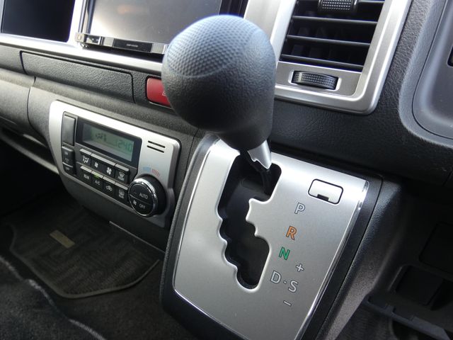 TOYOTA HIACE wagon 2016