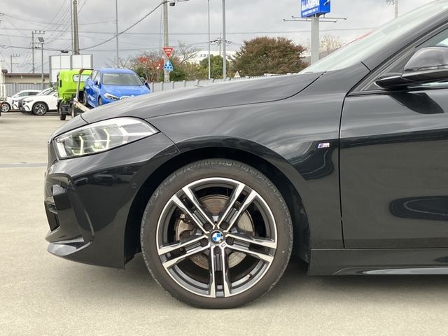 BMW BMW 1series 2023