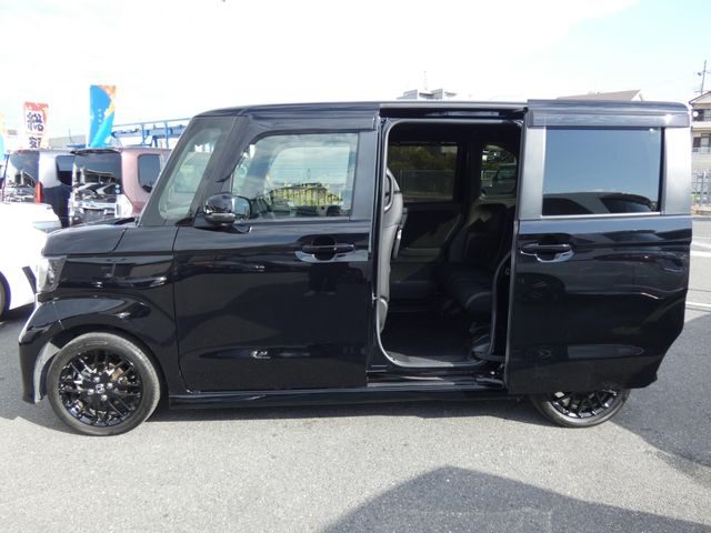 HONDA N BOX CUSTOM 2023