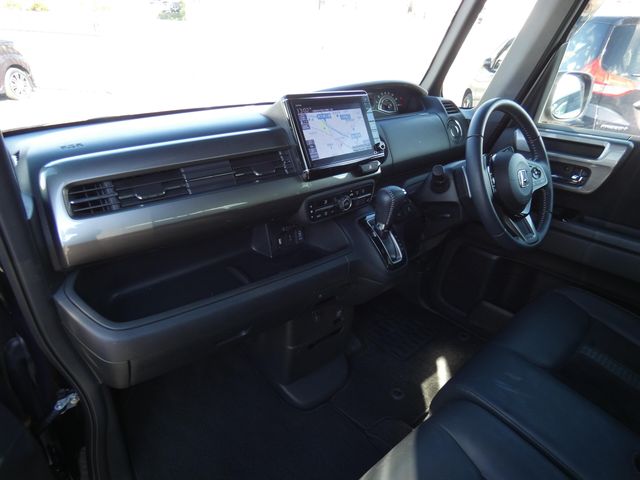 HONDA N BOX CUSTOM 2023