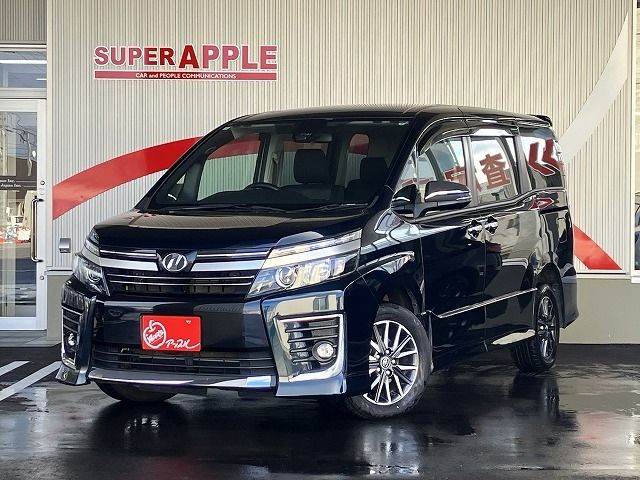 TOYOTA VOXY 4WD 2017