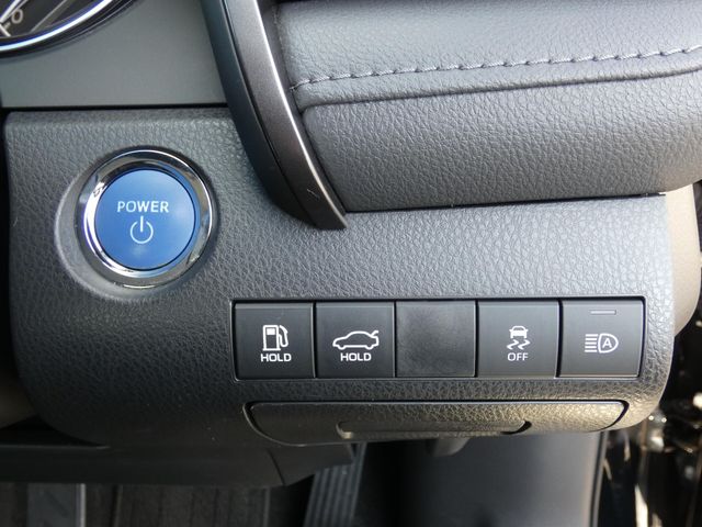 TOYOTA CAMRY HYBRID 2021