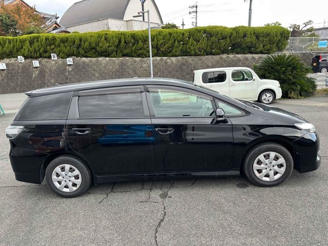 TOYOTA WISH 2012