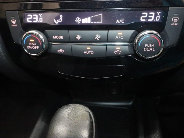 NISSAN X-TRAIL 2WD 2015