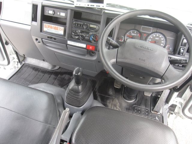 ISUZU ELF 2016