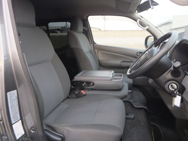 NISSAN NV350 CARAVAN 4WD 2022