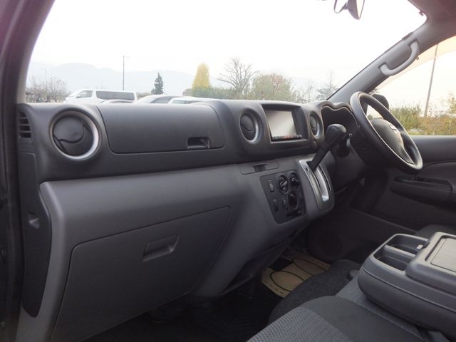 NISSAN NV350 CARAVAN 4WD 2022