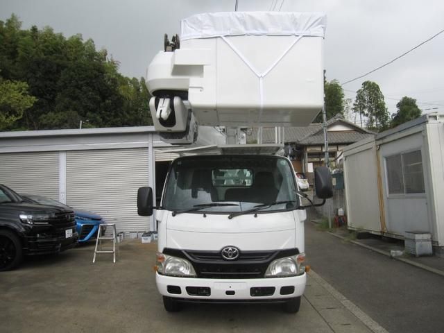 TOYOTA DYNA 2012