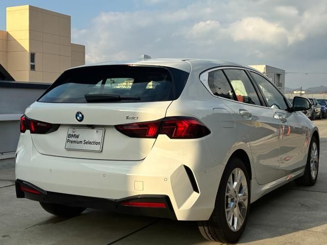 BMW BMW 1series 2025