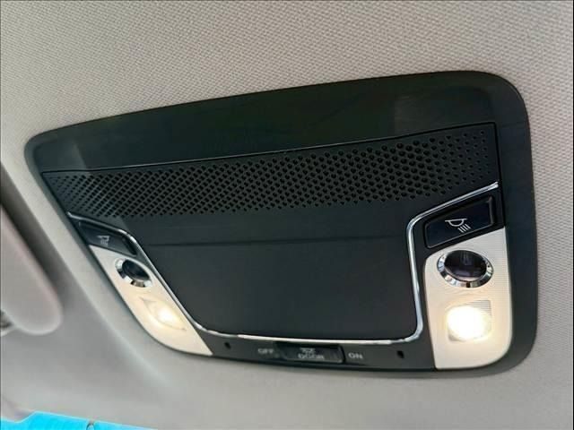 HONDA VEZEL HYBRID 2017