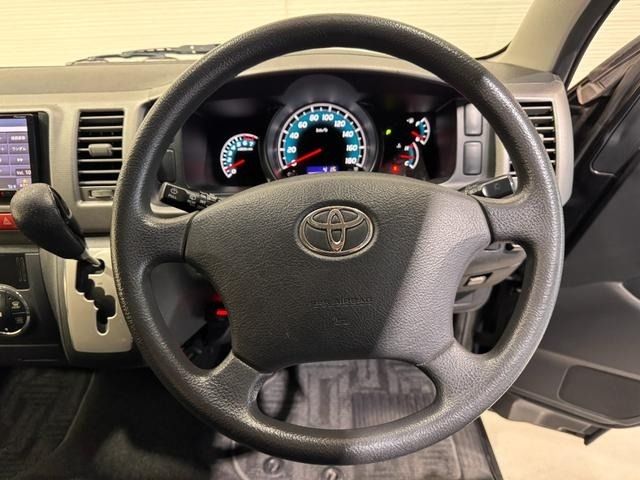 TOYOTA HIACE van 2WD 2013