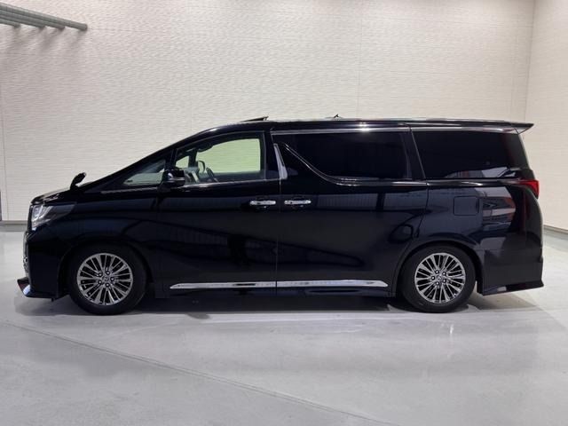 TOYOTA ALPHARD 2017