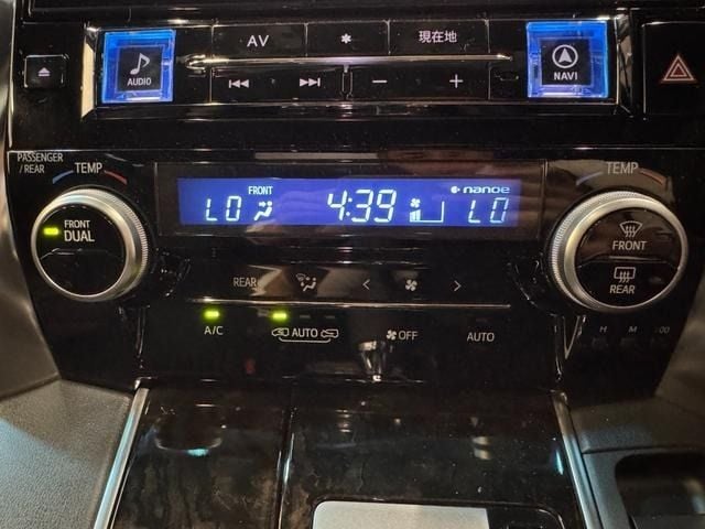 TOYOTA ALPHARD 2017