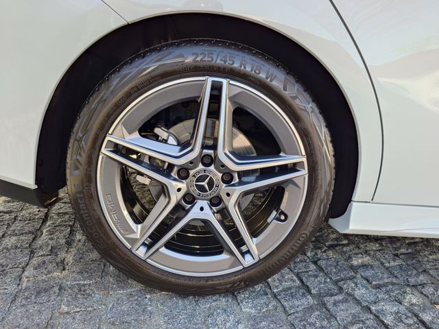 MERCEDES BENZ MERCEDES BENZ CLA Shooting Brake 2023