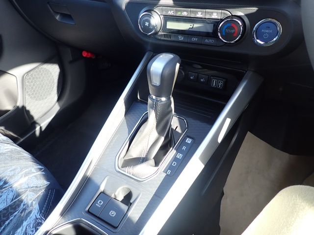 DAIHATSU ROCKY e-SMART HYBRID 2025