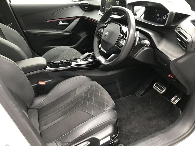 PEUGEOT PEUGEOT 208 2021