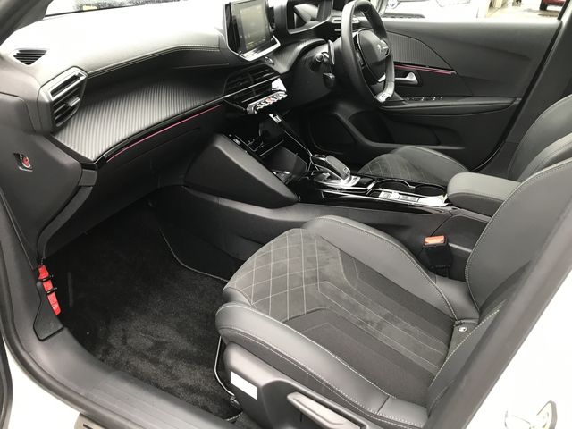 PEUGEOT PEUGEOT 208 2021