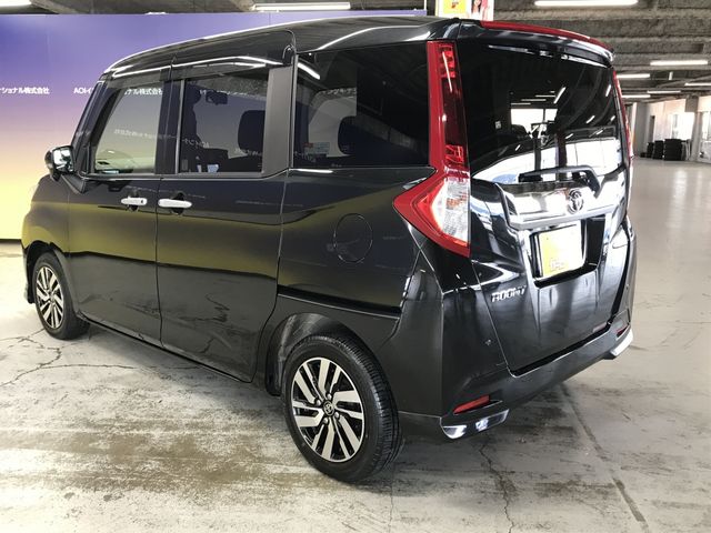 TOYOTA ROOMY 2018