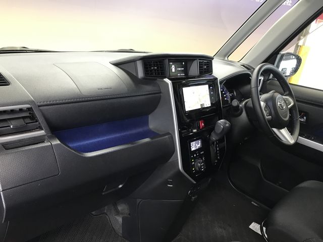 TOYOTA ROOMY 2018