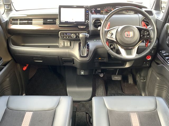 HONDA N BOX CUSTOM 4WD 2018