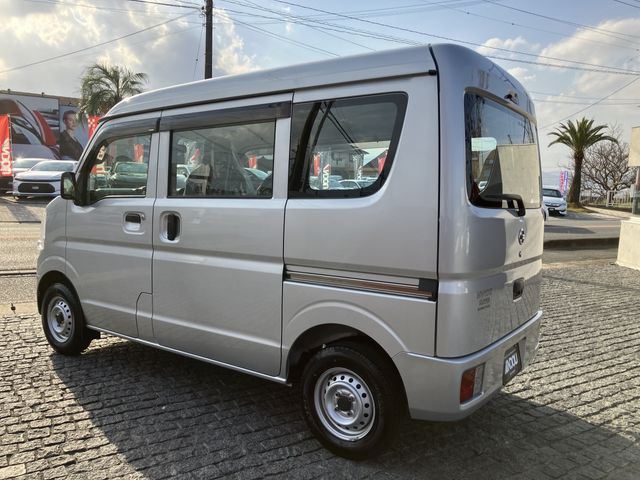 NISSAN NV100 CLIPPER 2015