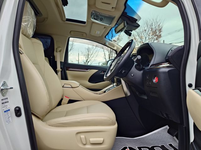 TOYOTA ALPHARD hybrid 4WD 2018