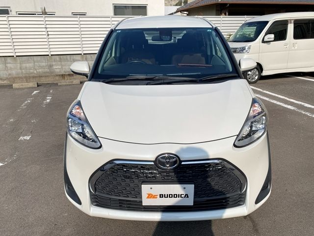 TOYOTA SIENTA 2019