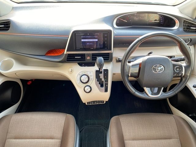 TOYOTA SIENTA 2019