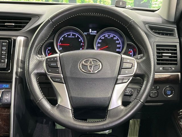 TOYOTA MARK X 2016