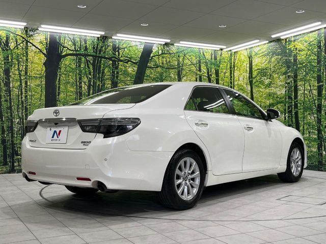 TOYOTA MARK X 2016