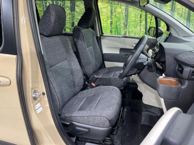 TOYOTA SIENTA HYBRID 2023