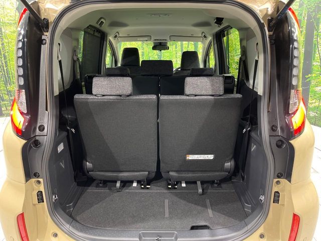 TOYOTA SIENTA HYBRID 2023