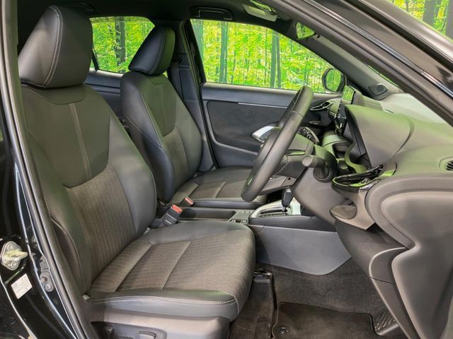 TOYOTA YARIS CROSS HYBRID 2023