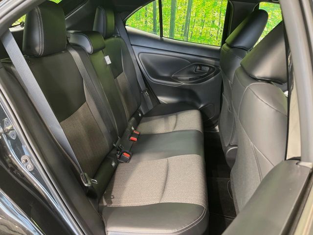 TOYOTA YARIS CROSS HYBRID 2023