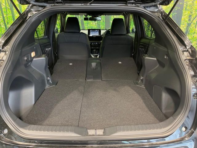 TOYOTA YARIS CROSS HYBRID 2023