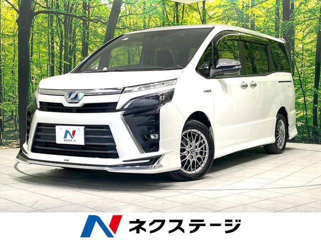 TOYOTA VOXY HYBRID 2019