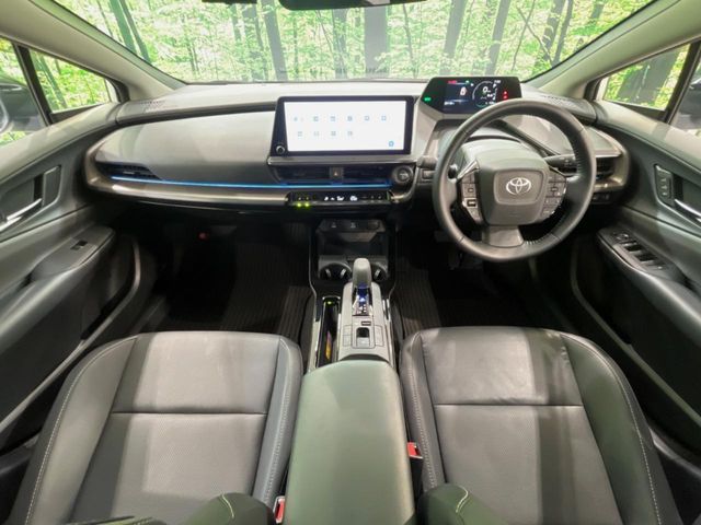 TOYOTA PRIUS 2024
