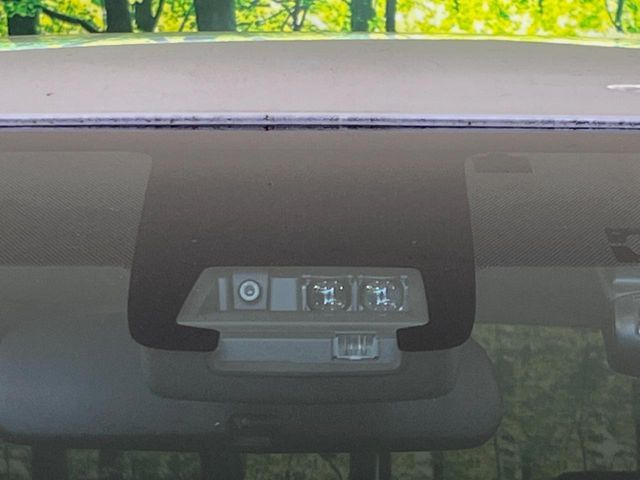 TOYOTA SIENTA HYBRID 2016