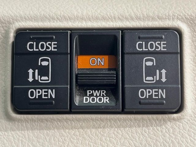 TOYOTA SIENTA HYBRID 2016