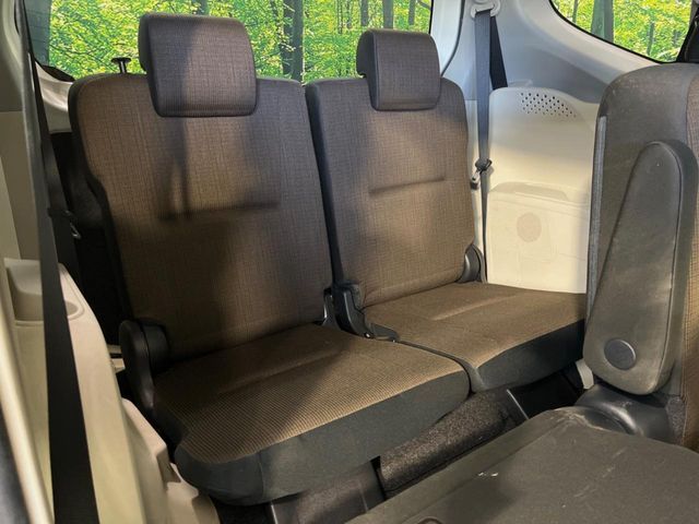 TOYOTA SIENTA HYBRID 2016