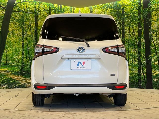 TOYOTA SIENTA HYBRID 2016