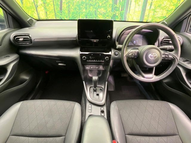 TOYOTA YARIS CROSS 2025