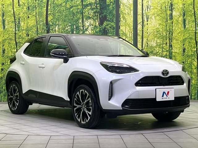 TOYOTA YARIS CROSS 2025