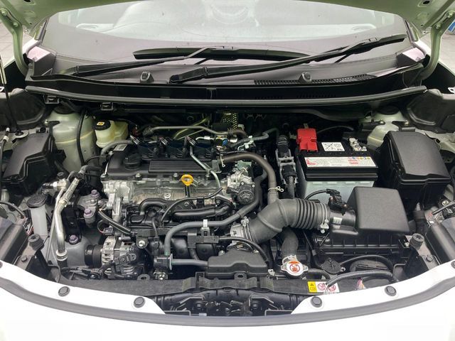 TOYOTA YARIS CROSS 2025