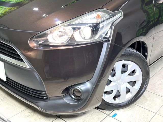 TOYOTA SIENTA 2017