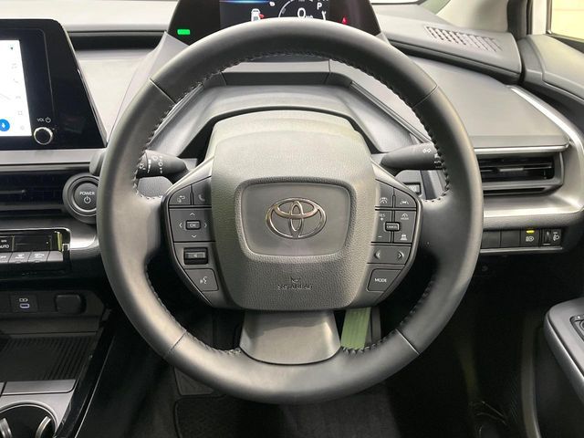 TOYOTA PRIUS 2025
