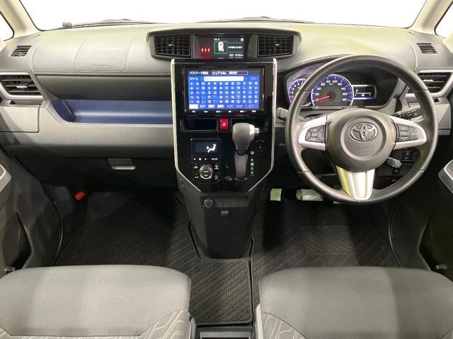 TOYOTA ROOMY 2019